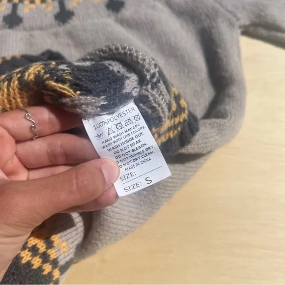 Women’s small grey pattern knit sweater comfy cozy fall winter casual crew warm - Picture 6 of 9